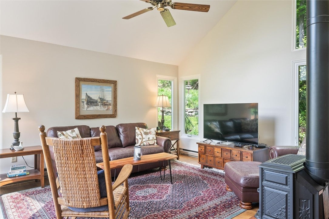 Middlesex, New York, 14507, United States, 3 Bedrooms Bedrooms, ,3 BathroomsBathrooms,Residential,Pending,1905120