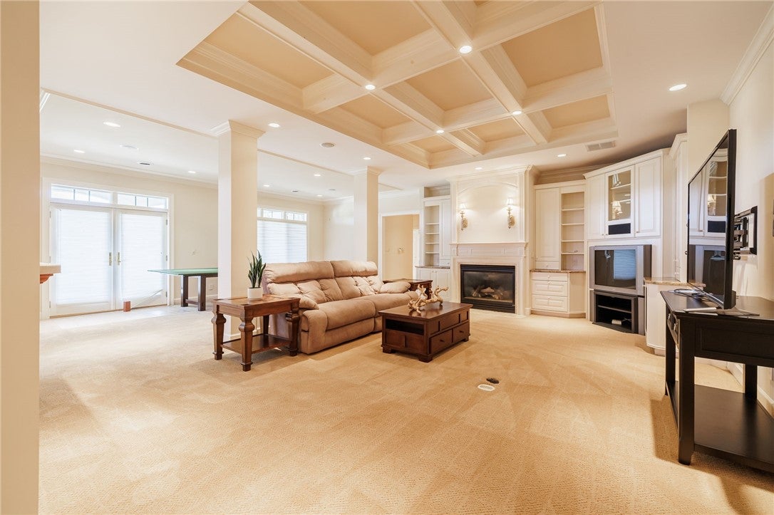 Rush, New York, 14543, United States, 4 Bedrooms Bedrooms, ,6 BathroomsBathrooms,Residential,Active,1905074