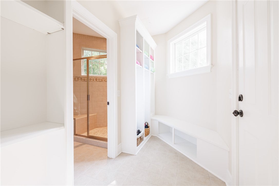 Fairport, New York, 14450, United States, 5 Bedrooms Bedrooms, ,5 BathroomsBathrooms,Residential,Active,1951817