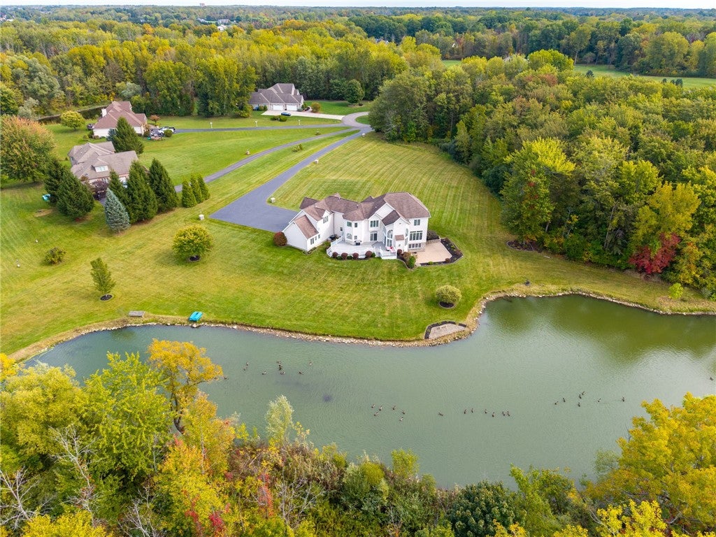 Webster, New York, 14580, United States, 4 Bedrooms Bedrooms, ,5 BathroomsBathrooms,Residential,Active,1953264