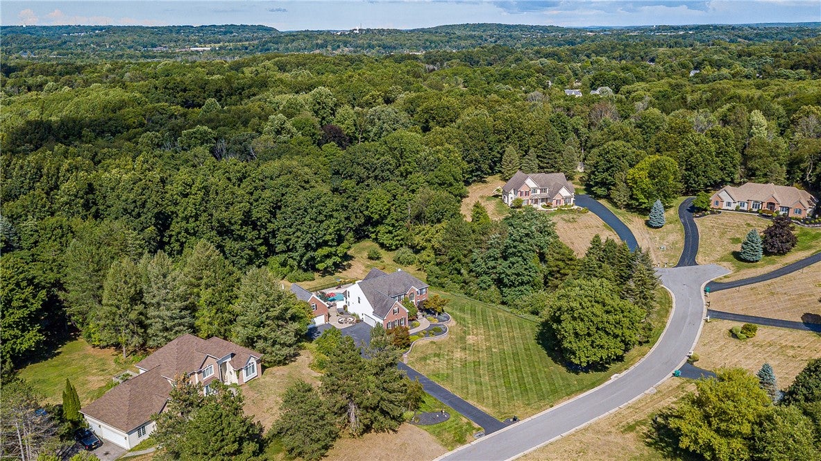 Victor, New York, 14564, United States, 5 Bedrooms Bedrooms, ,5 BathroomsBathrooms,Residential,Active,1926889