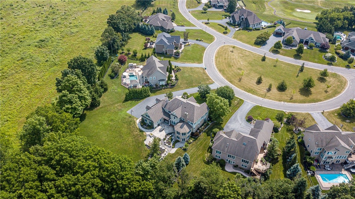 Victor, New York, 14564, United States, 5 Bedrooms Bedrooms, ,6 BathroomsBathrooms,Residential,Active,1919058