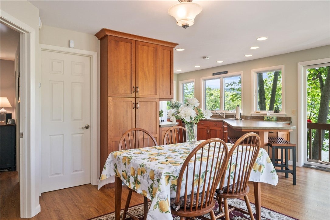 Middlesex, New York, 14507, United States, 3 Bedrooms Bedrooms, ,3 BathroomsBathrooms,Residential,Pending,1905120