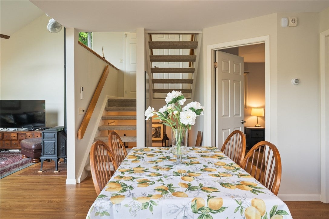 Middlesex, New York, 14507, United States, 3 Bedrooms Bedrooms, ,3 BathroomsBathrooms,Residential,Pending,1905120
