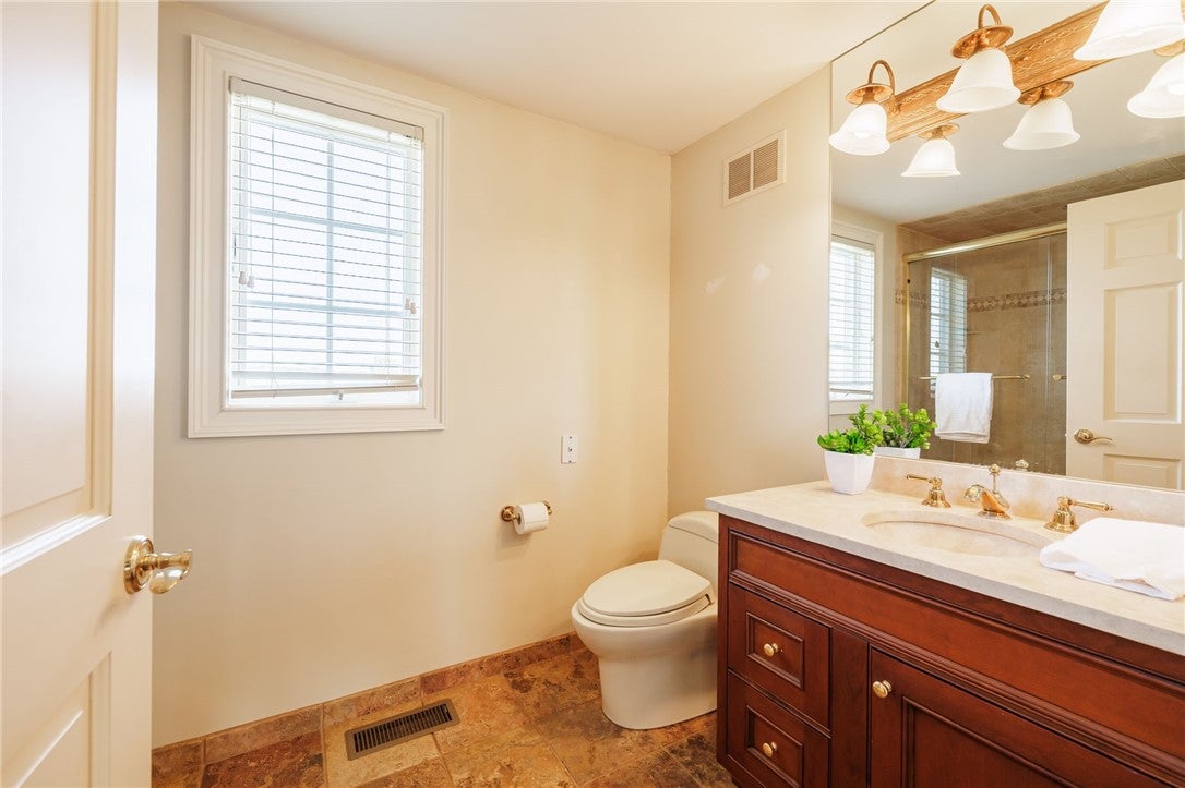 Rush, New York, 14543, United States, 4 Bedrooms Bedrooms, ,6 BathroomsBathrooms,Residential,Active,1905074