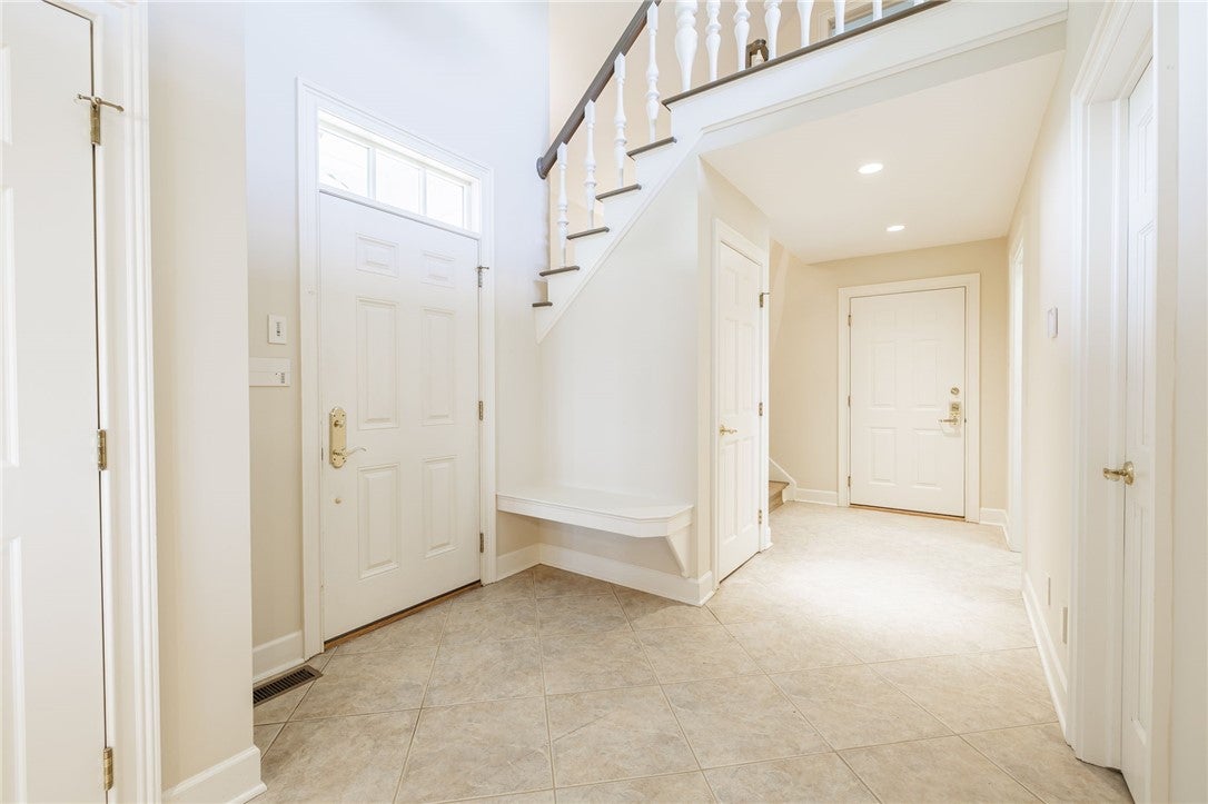 Rush, New York, 14543, United States, 4 Bedrooms Bedrooms, ,6 BathroomsBathrooms,Residential,Active,1905074