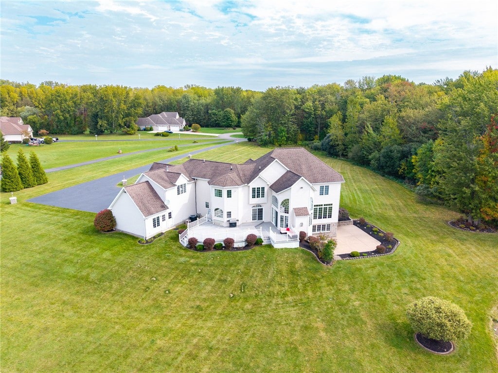 Webster, New York, 14580, United States, 4 Bedrooms Bedrooms, ,5 BathroomsBathrooms,Residential,Active,1953264