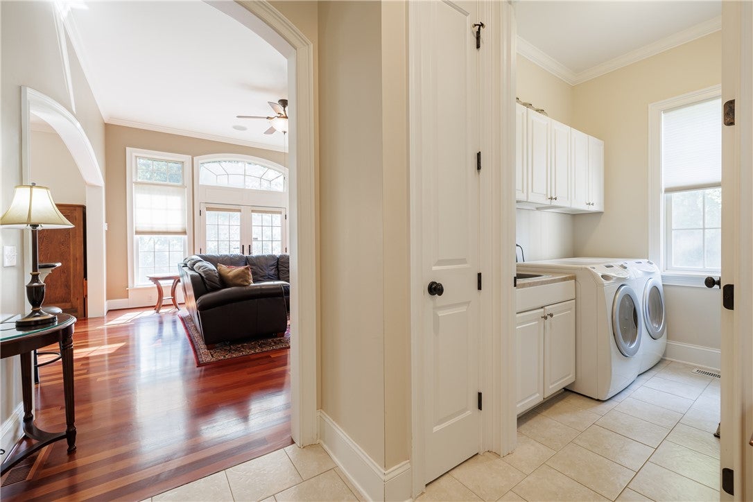 Fairport, New York, 14450, United States, 5 Bedrooms Bedrooms, ,5 BathroomsBathrooms,Residential,Active,1951817