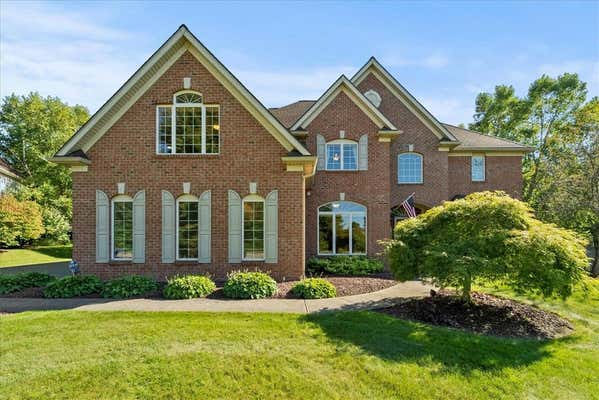 31 CEDARBROOK CIR, PENFIELD, NY 14526 - Image 1