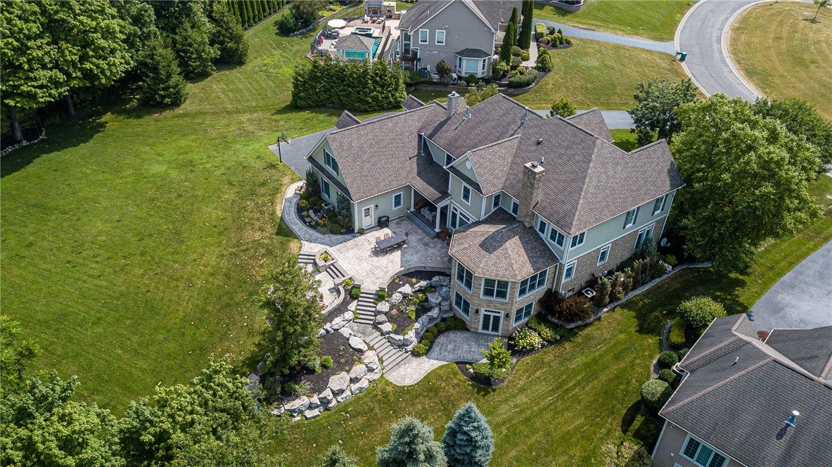 Victor, New York, 14564, United States, 5 Bedrooms Bedrooms, ,6 BathroomsBathrooms,Residential,Active,1919058