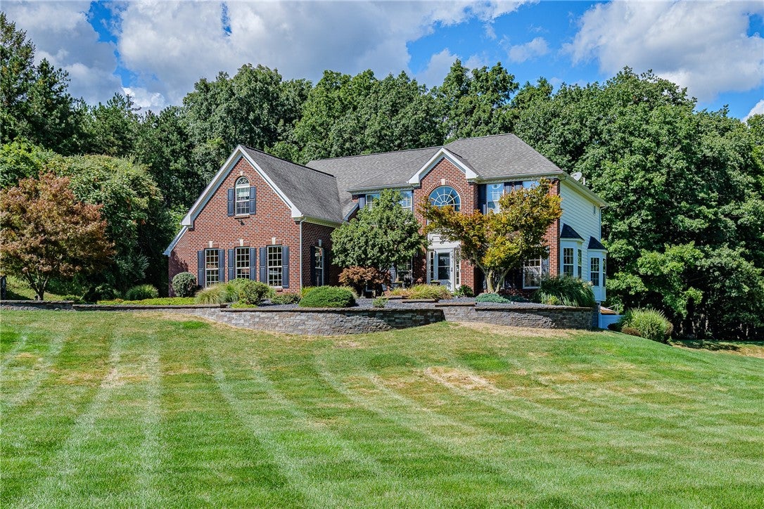 Victor, New York, 14564, United States, 5 Bedrooms Bedrooms, ,5 BathroomsBathrooms,Residential,Active,1926889