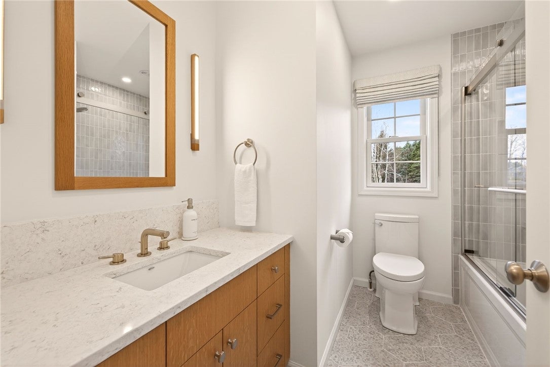 Webster, New York, 14580, United States, 7 Bedrooms Bedrooms, ,5 BathroomsBathrooms,Residential,Active,2030072