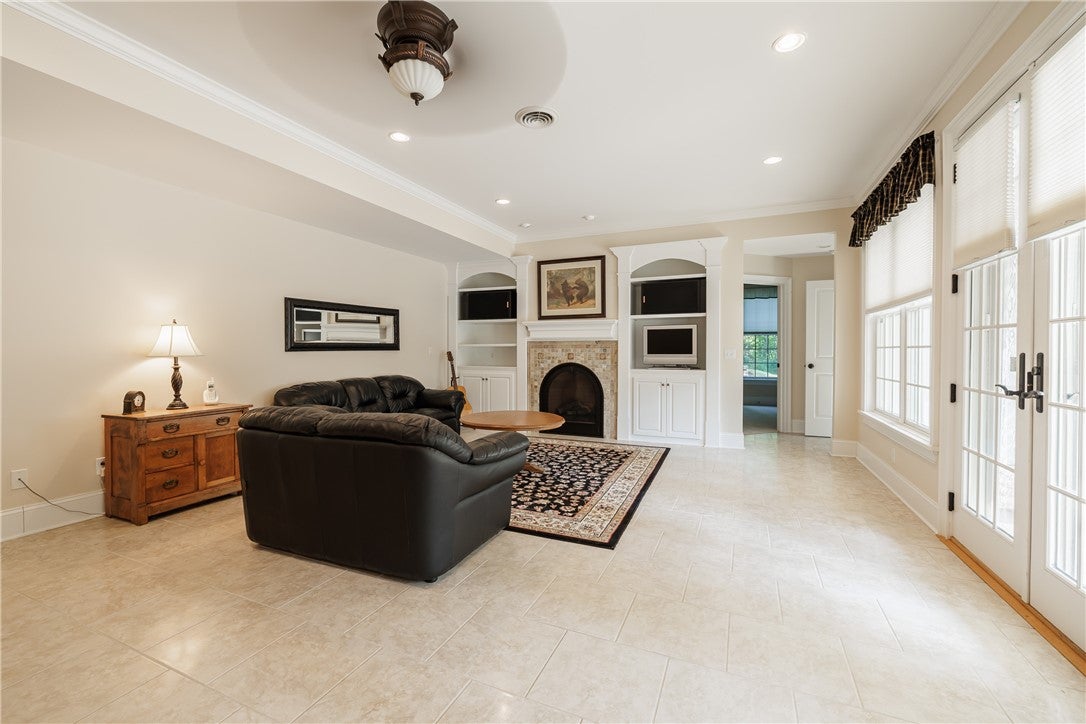 Fairport, New York, 14450, United States, 5 Bedrooms Bedrooms, ,5 BathroomsBathrooms,Residential,Active,1951817