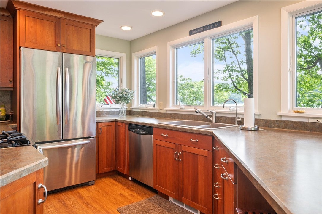 Middlesex, New York, 14507, United States, 3 Bedrooms Bedrooms, ,3 BathroomsBathrooms,Residential,Pending,1905120