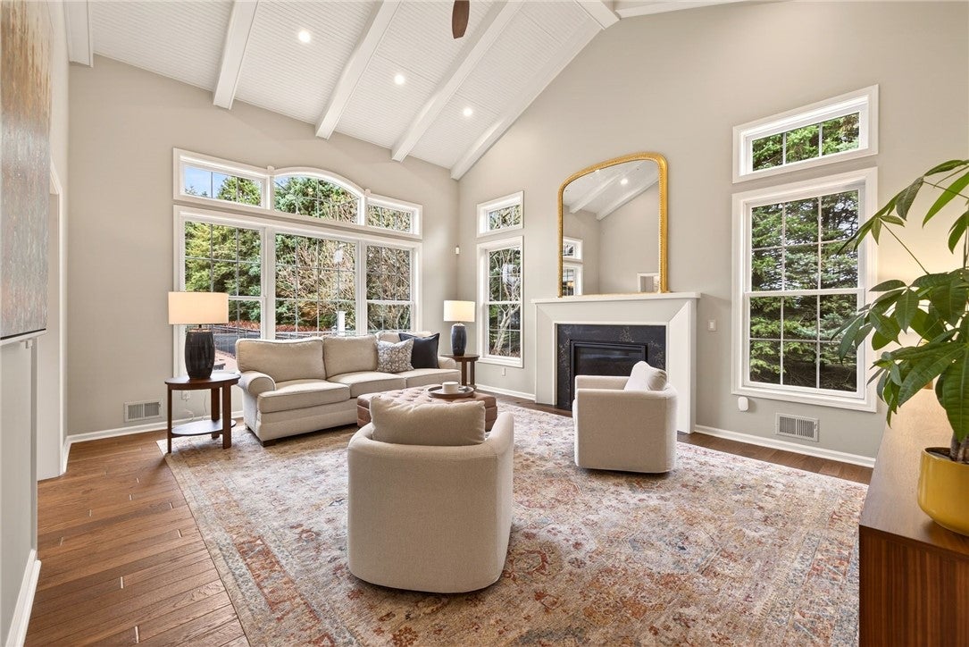 Webster, New York, 14580, United States, 7 Bedrooms Bedrooms, ,5 BathroomsBathrooms,Residential,Active,2030072