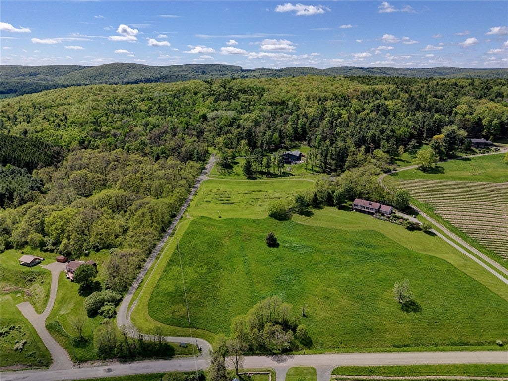 Hammondsport, New York, 14840, United States, 4 Bedrooms Bedrooms, ,5 BathroomsBathrooms,Residential,Active,1824033