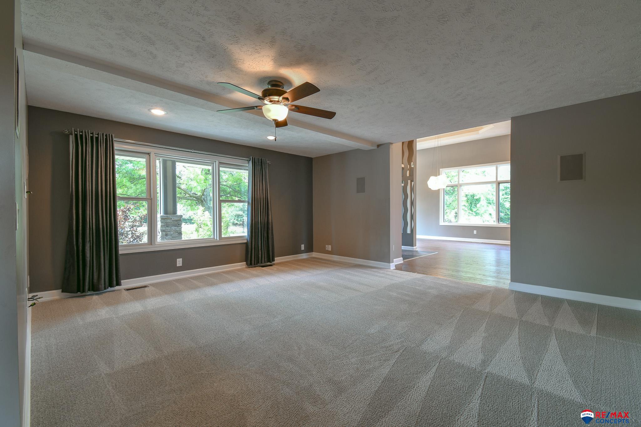 Lincoln, Nebraska, 68523, United States, 5 Bedrooms Bedrooms, ,5 BathroomsBathrooms,Residential,Active,1884993