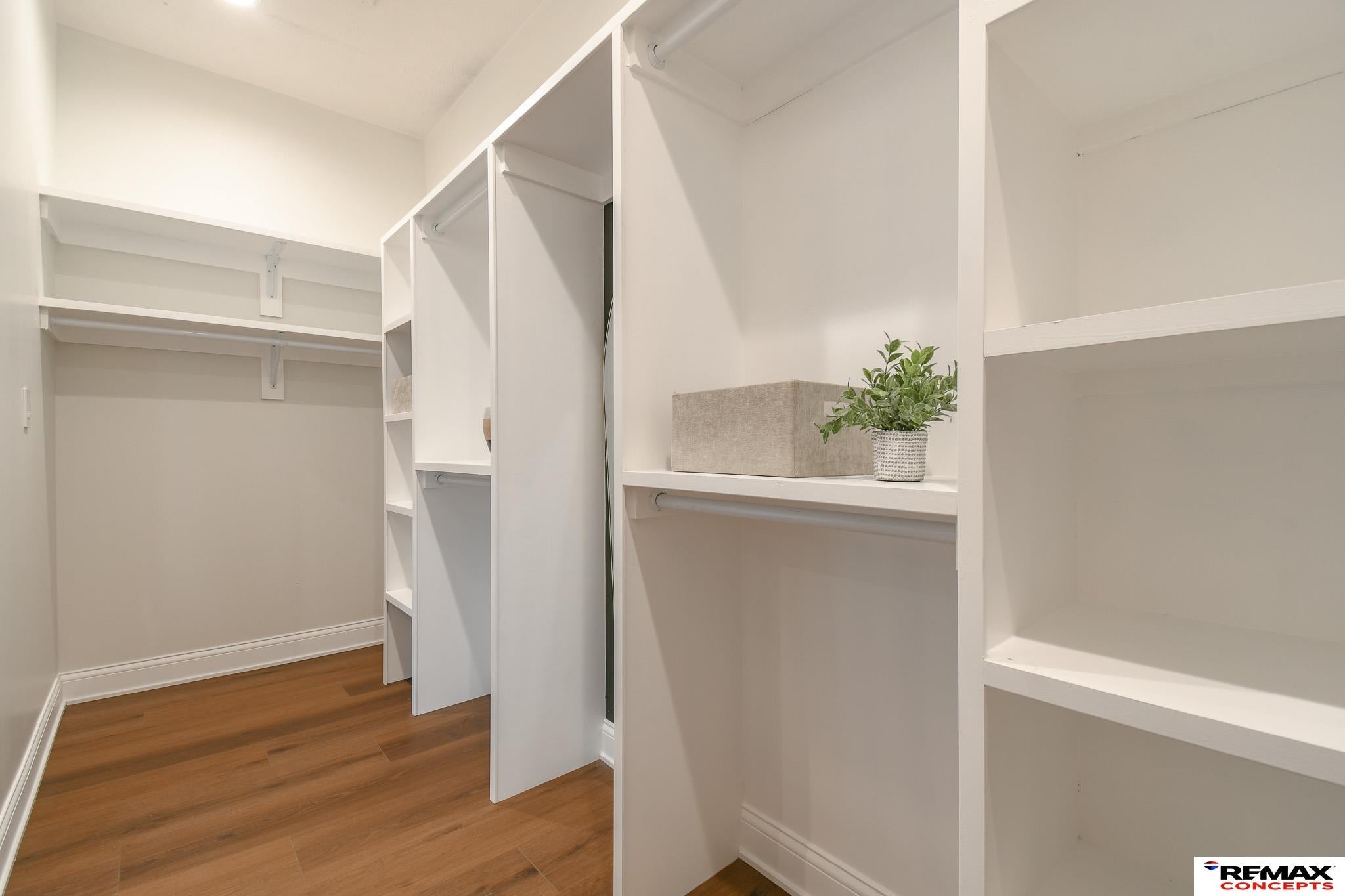 Denton, Nebraska, 68339, United States, 4 Bedrooms Bedrooms, ,5 BathroomsBathrooms,Residential,Active,1993967