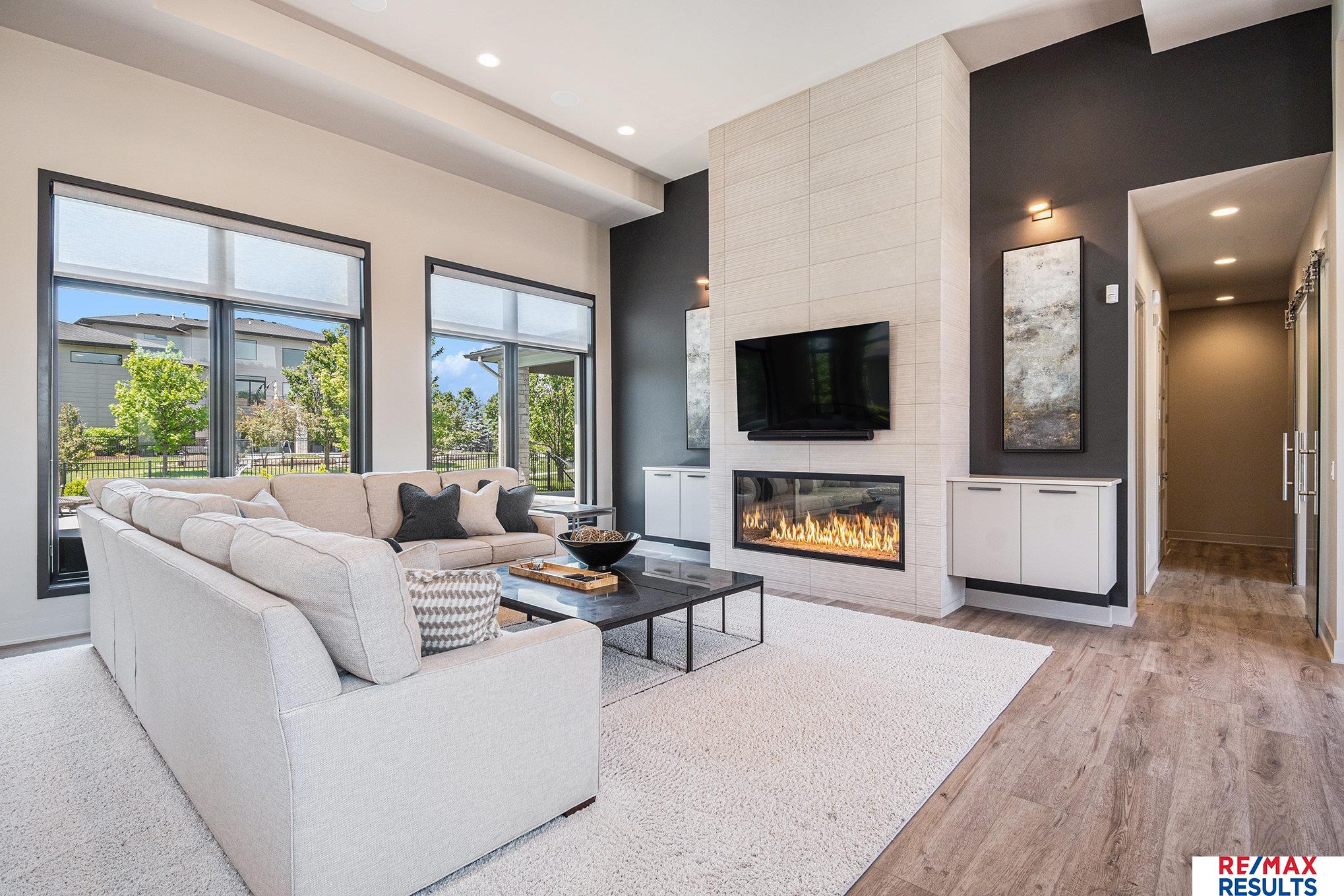 Elkhorn, Nebraska, 68022, United States, 5 Bedrooms Bedrooms, ,7 BathroomsBathrooms,Residential,Pending,1953673