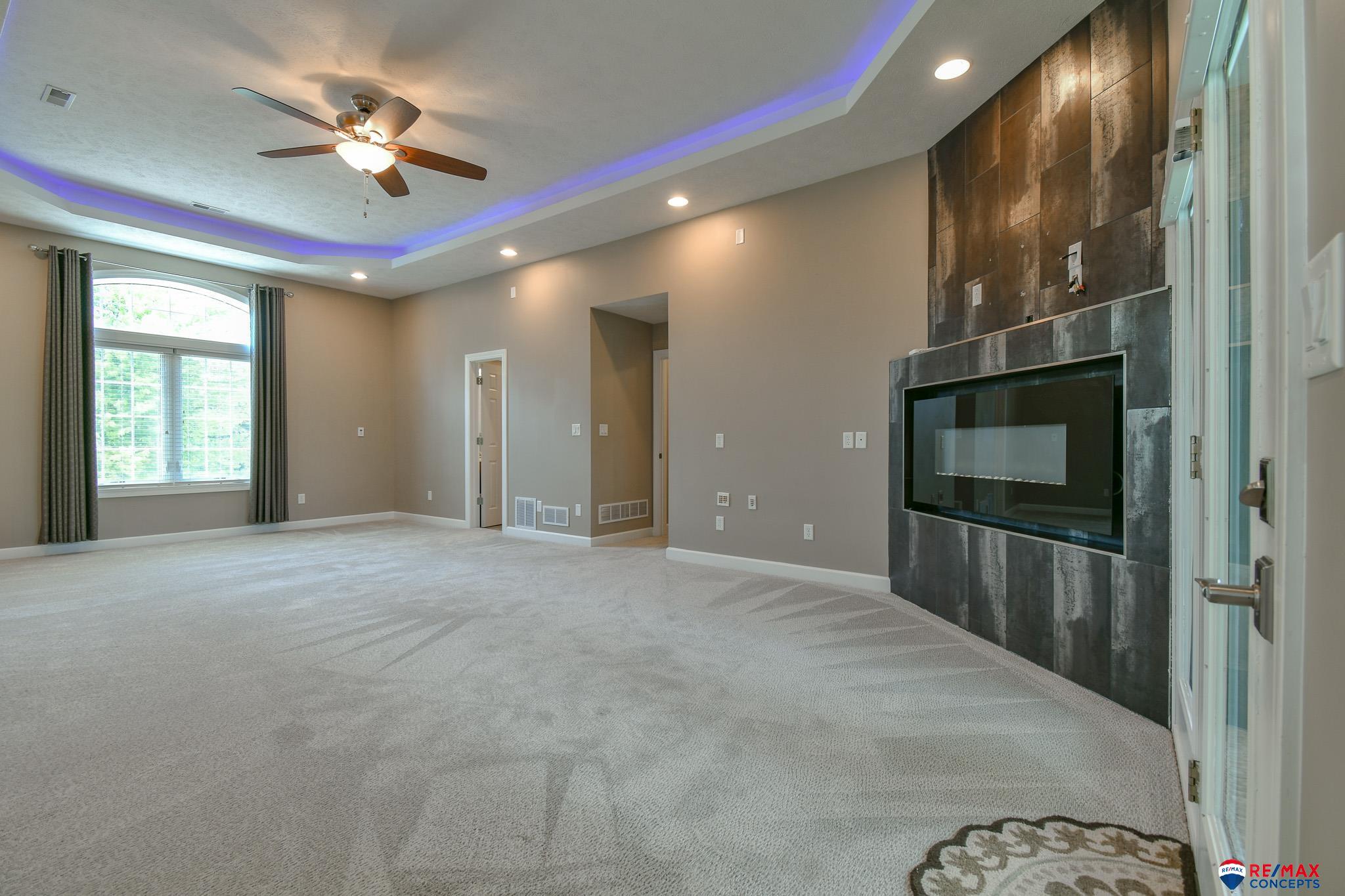 Lincoln, Nebraska, 68523, United States, 5 Bedrooms Bedrooms, ,5 BathroomsBathrooms,Residential,Active,1884993