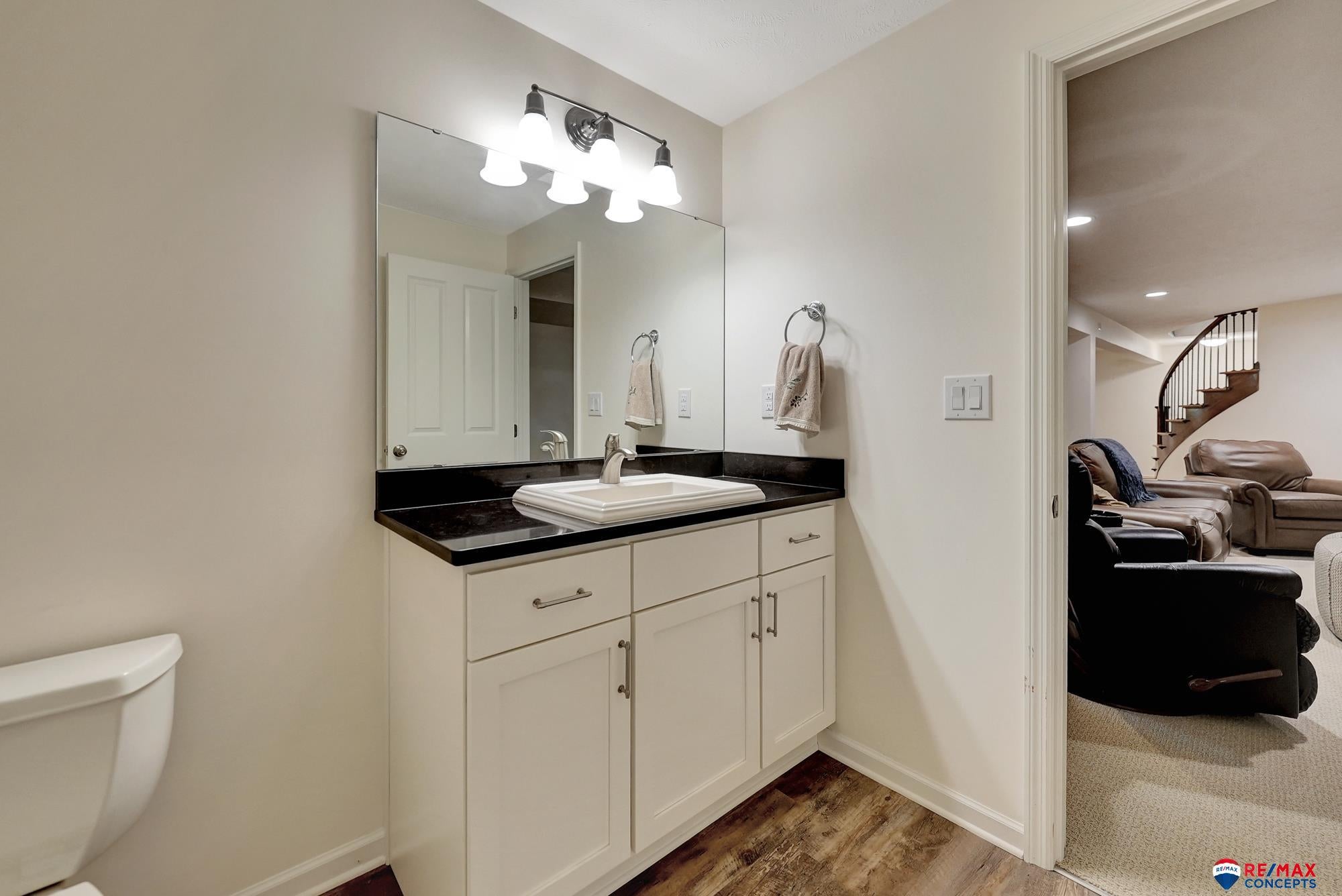 Lincoln, Nebraska, 68520, United States, 3 Bedrooms Bedrooms, ,5 BathroomsBathrooms,Residential,Active,1820460