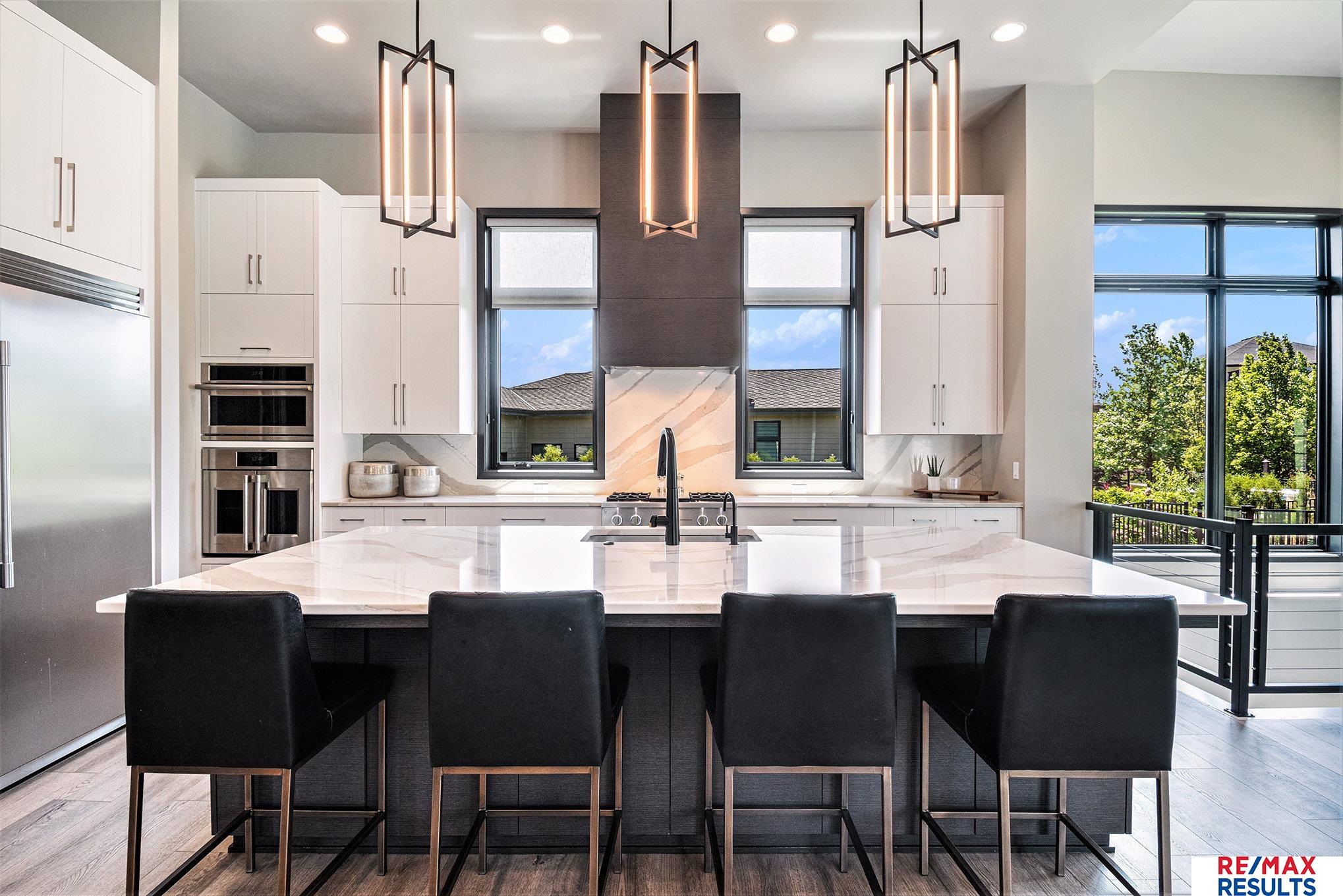 Elkhorn, Nebraska, 68022, United States, 5 Bedrooms Bedrooms, ,7 BathroomsBathrooms,Residential,Pending,1953673