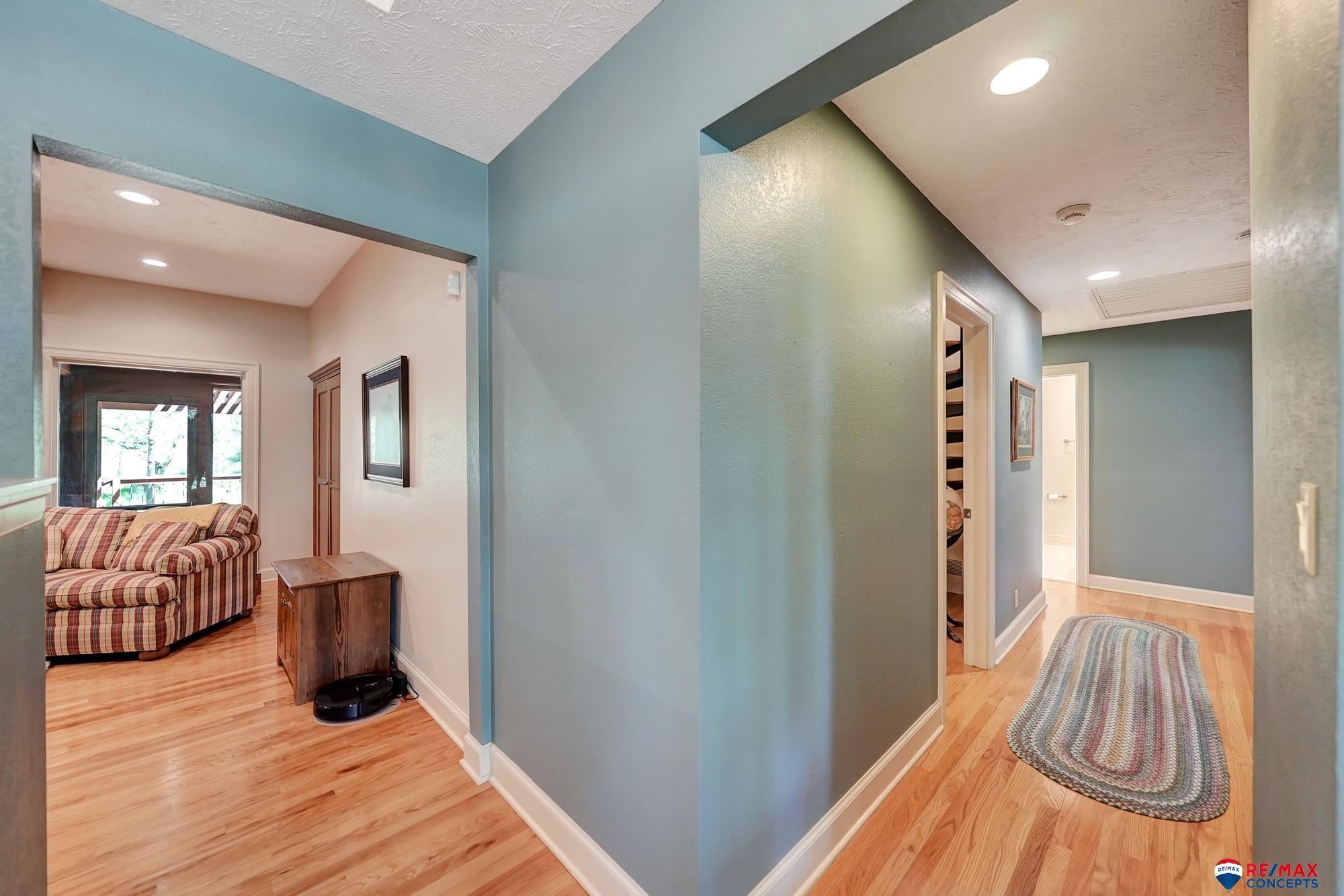 Lincoln, Nebraska, 68520, United States, 3 Bedrooms Bedrooms, ,5 BathroomsBathrooms,Residential,Active,1820460