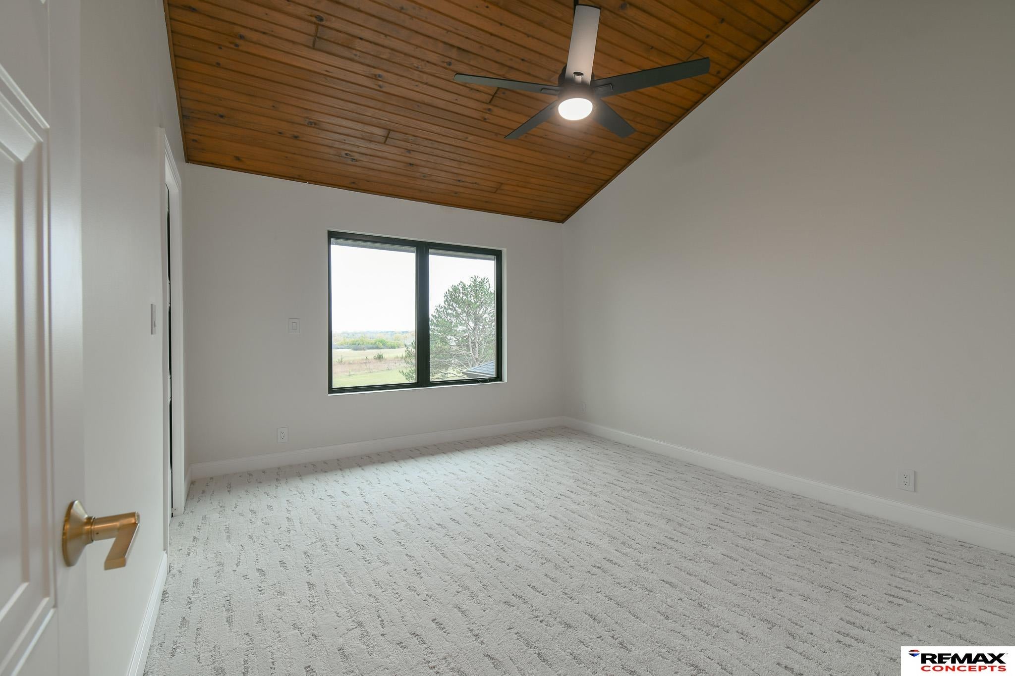 Denton, Nebraska, 68339, United States, 4 Bedrooms Bedrooms, ,5 BathroomsBathrooms,Residential,Active,1993967