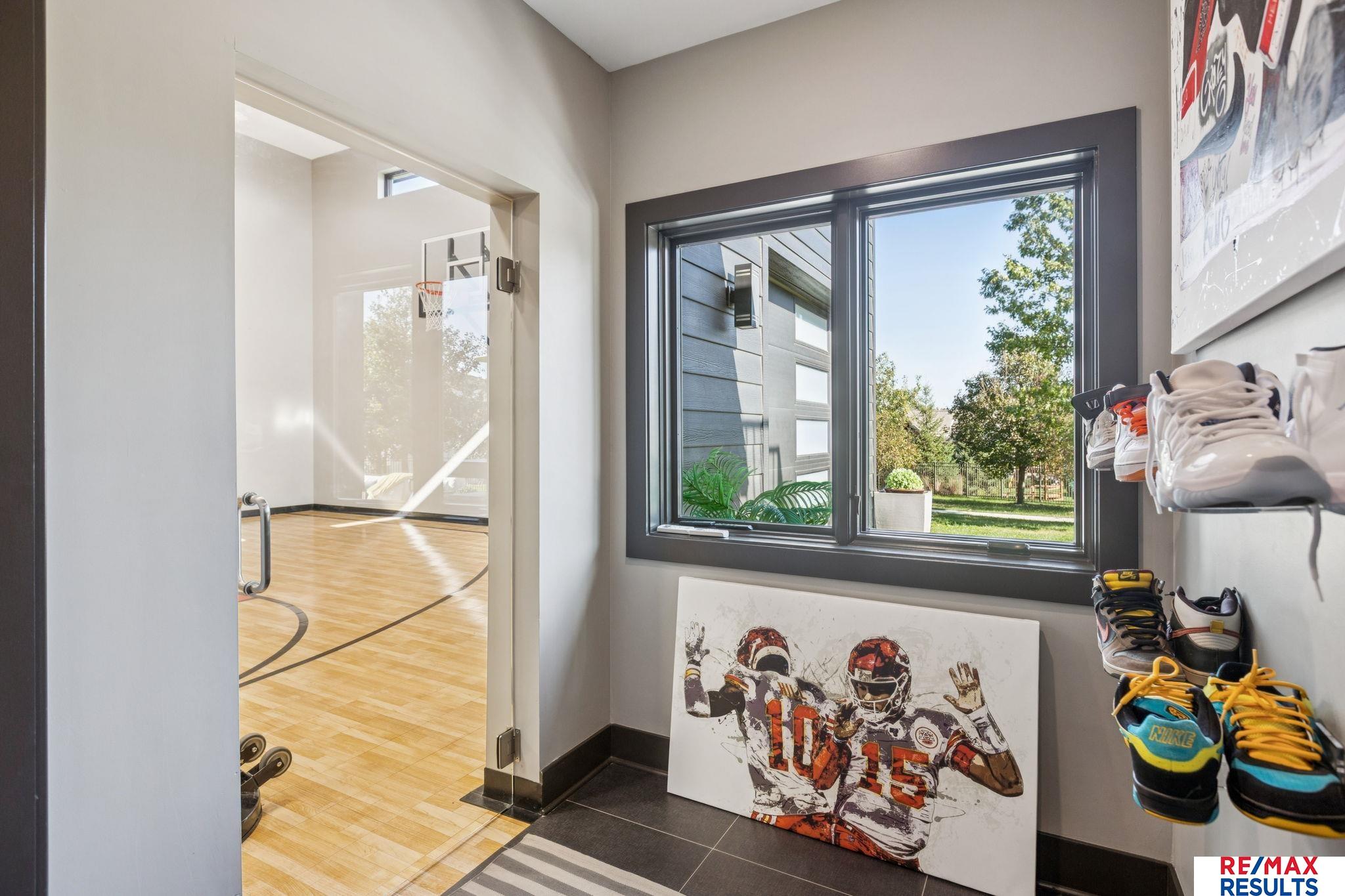 Omaha, Nebraska, 68022, United States, 5 Bedrooms Bedrooms, ,5 BathroomsBathrooms,Residential,Active,1965857