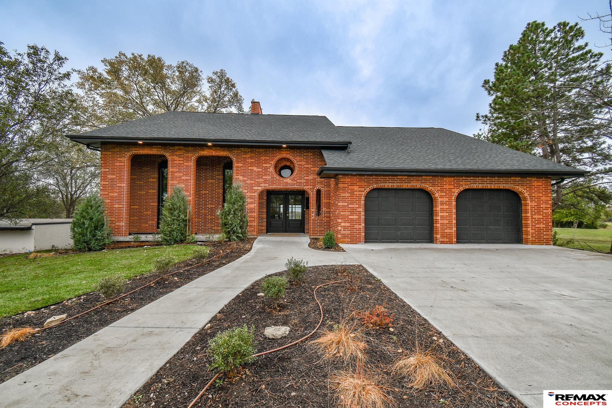 Denton, Nebraska, 68339, United States, 4 Bedrooms Bedrooms, ,5 BathroomsBathrooms,Residential,Active,1993967