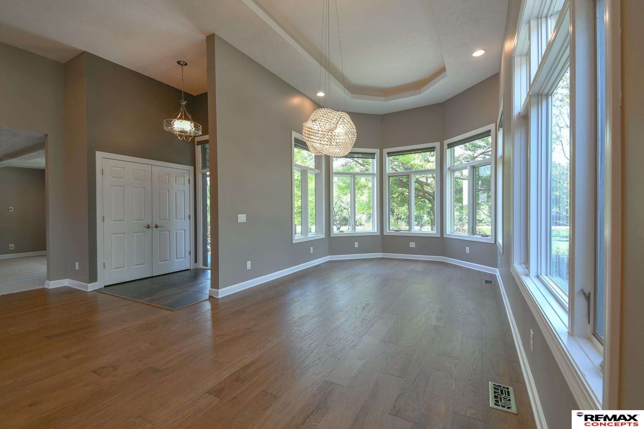 Lincoln, Nebraska, 68523, United States, 5 Bedrooms Bedrooms, ,5 BathroomsBathrooms,Residential,Active,1884993