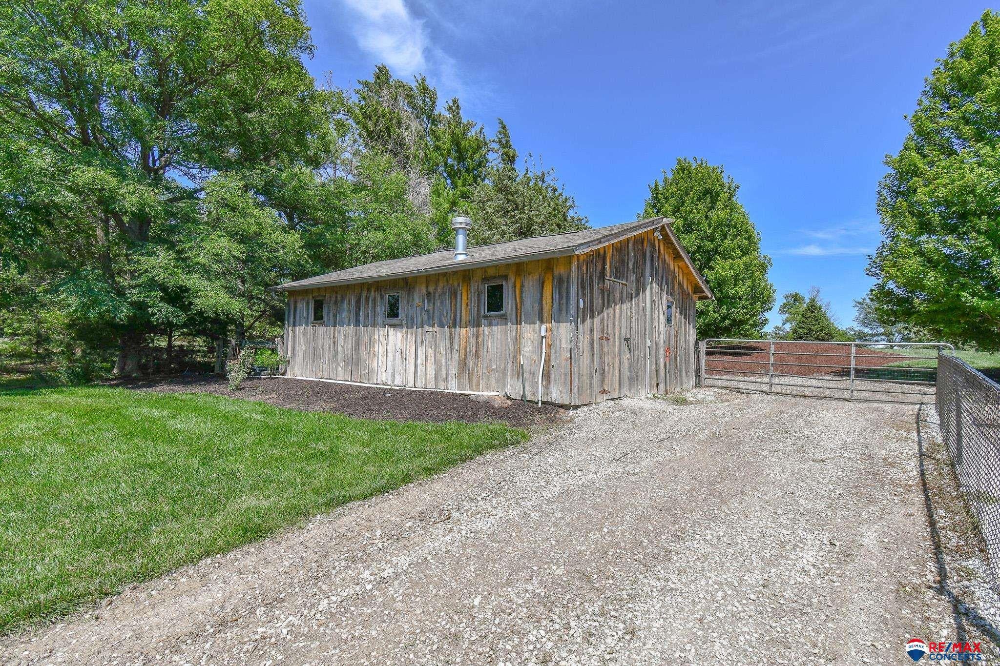 Lincoln, Nebraska, 68523, United States, 5 Bedrooms Bedrooms, ,5 BathroomsBathrooms,Residential,Active,1884993