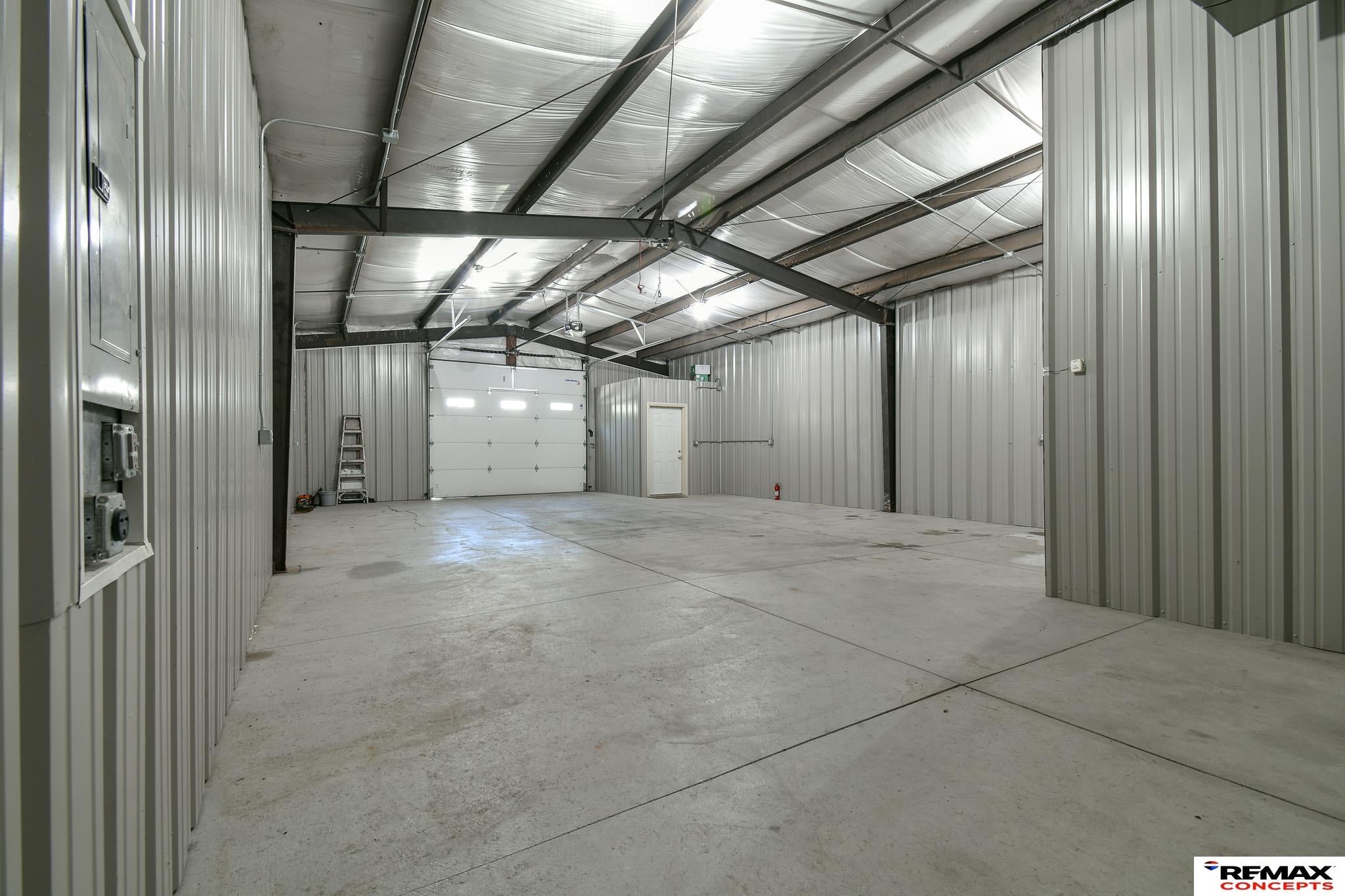 Lincoln, Nebraska, 68523, United States, 5 Bedrooms Bedrooms, ,5 BathroomsBathrooms,Residential,Active,1884993