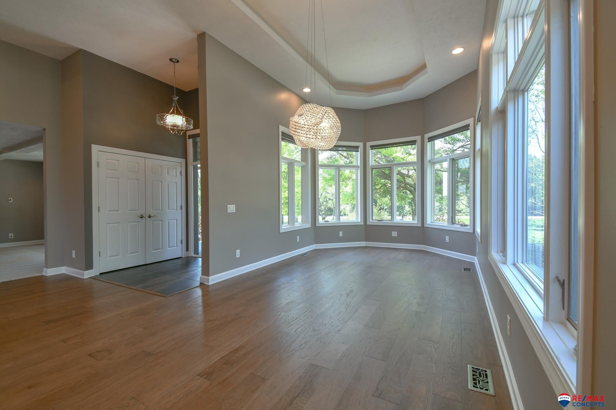 Lincoln, Nebraska, 68523, United States, 5 Bedrooms Bedrooms, ,5 BathroomsBathrooms,Residential,Active,1884993