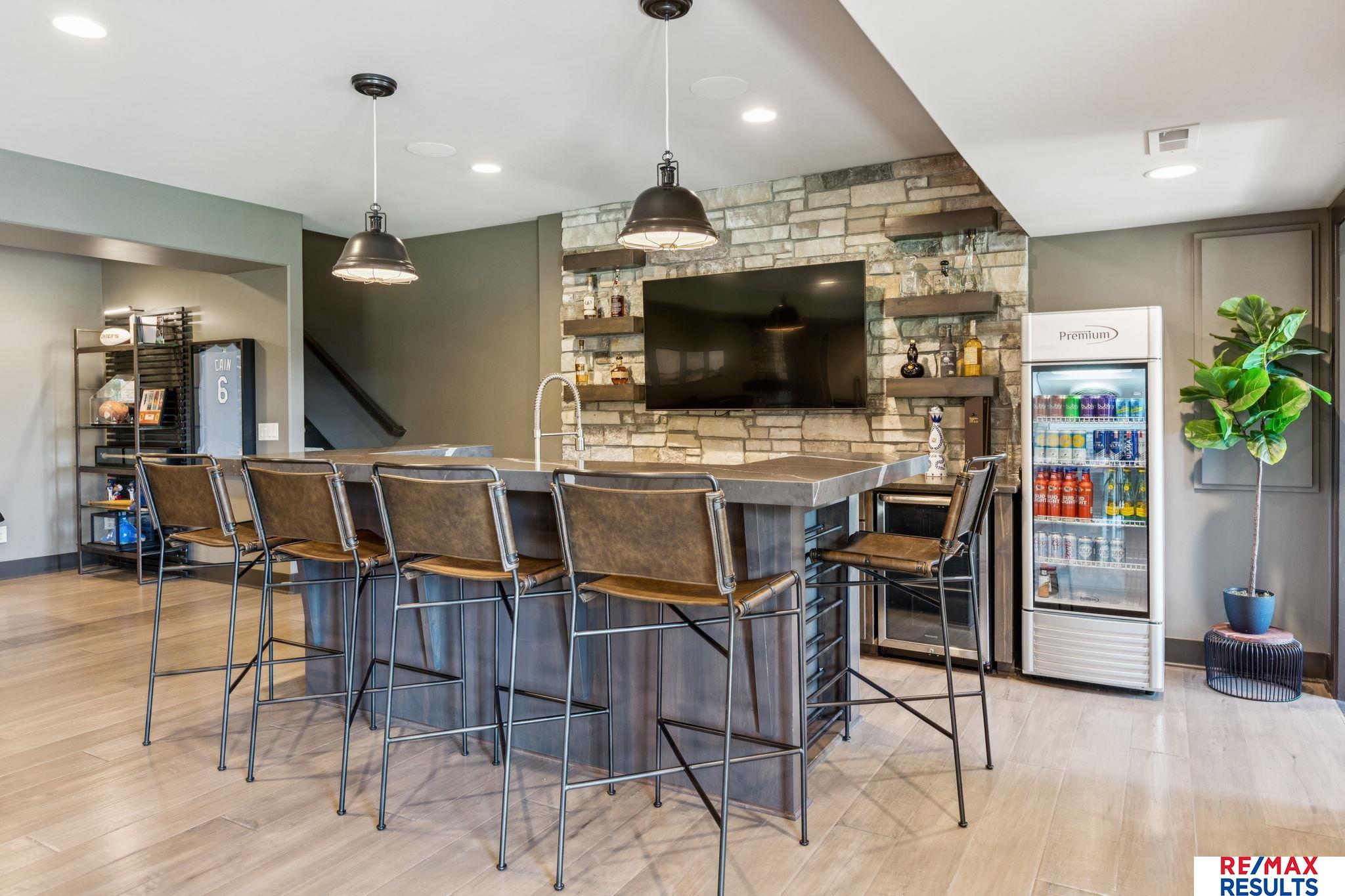 Omaha, Nebraska, 68022, United States, 5 Bedrooms Bedrooms, ,5 BathroomsBathrooms,Residential,Active,1965857