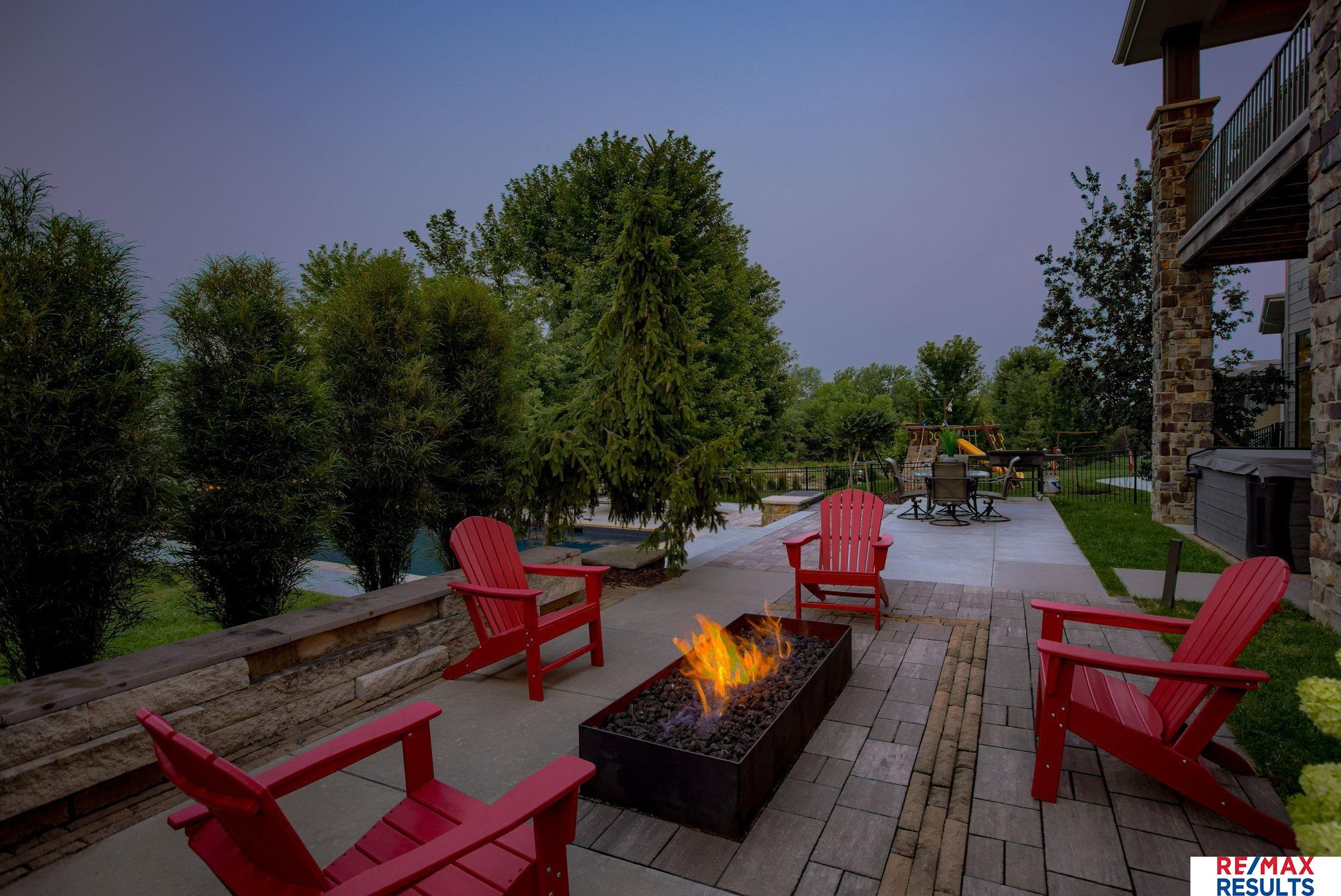 Omaha, Nebraska, 68022, United States, 5 Bedrooms Bedrooms, ,4 BathroomsBathrooms,Residential,Active,1905352