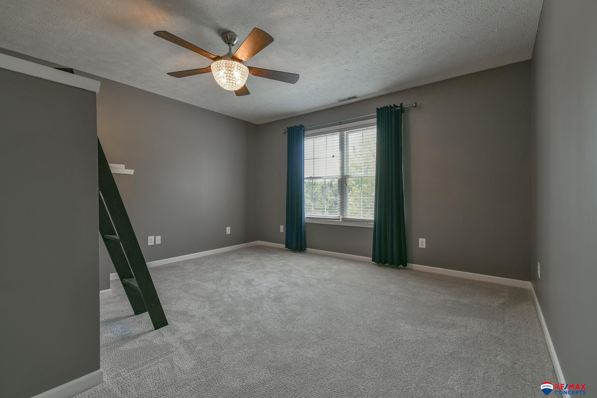 Lincoln, Nebraska, 68523, United States, 5 Bedrooms Bedrooms, ,5 BathroomsBathrooms,Residential,Active,1884993