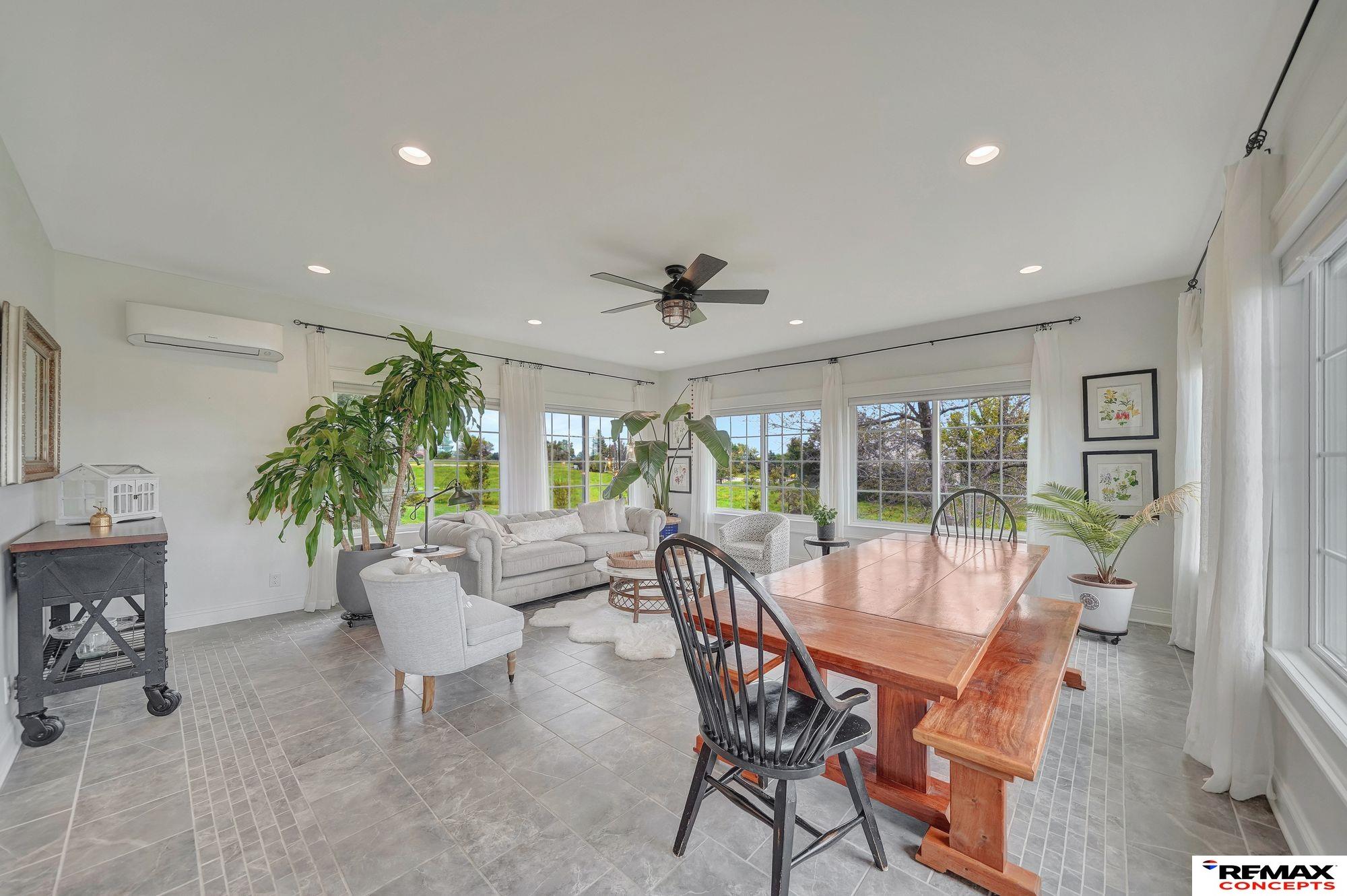 Roca, Nebraska, 68430, United States, 7 Bedrooms Bedrooms, ,4 BathroomsBathrooms,Residential,Active,1954025