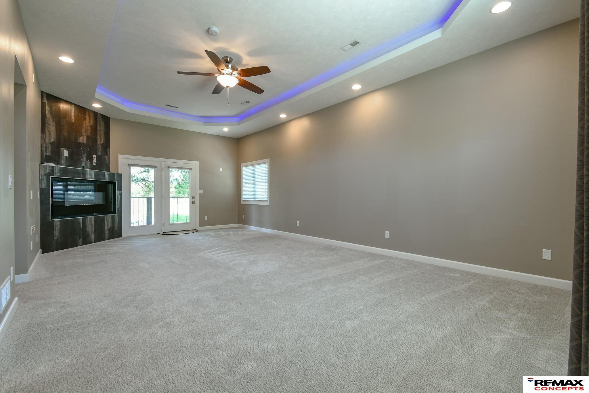 Lincoln, Nebraska, 68523, United States, 5 Bedrooms Bedrooms, ,5 BathroomsBathrooms,Residential,Active,1884993