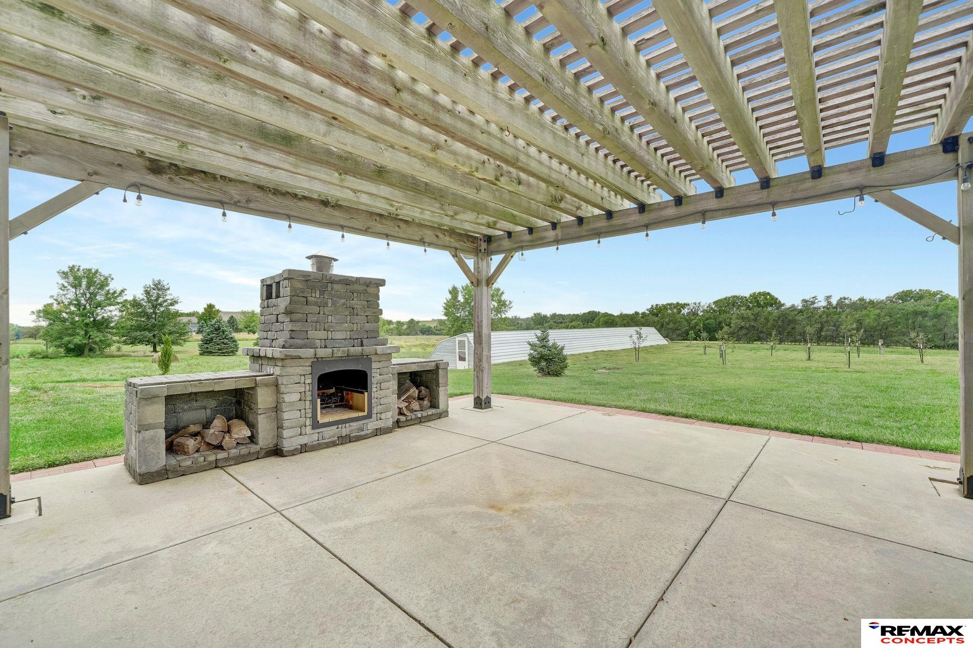 Roca, Nebraska, 68430, United States, 7 Bedrooms Bedrooms, ,4 BathroomsBathrooms,Residential,Active,1954025