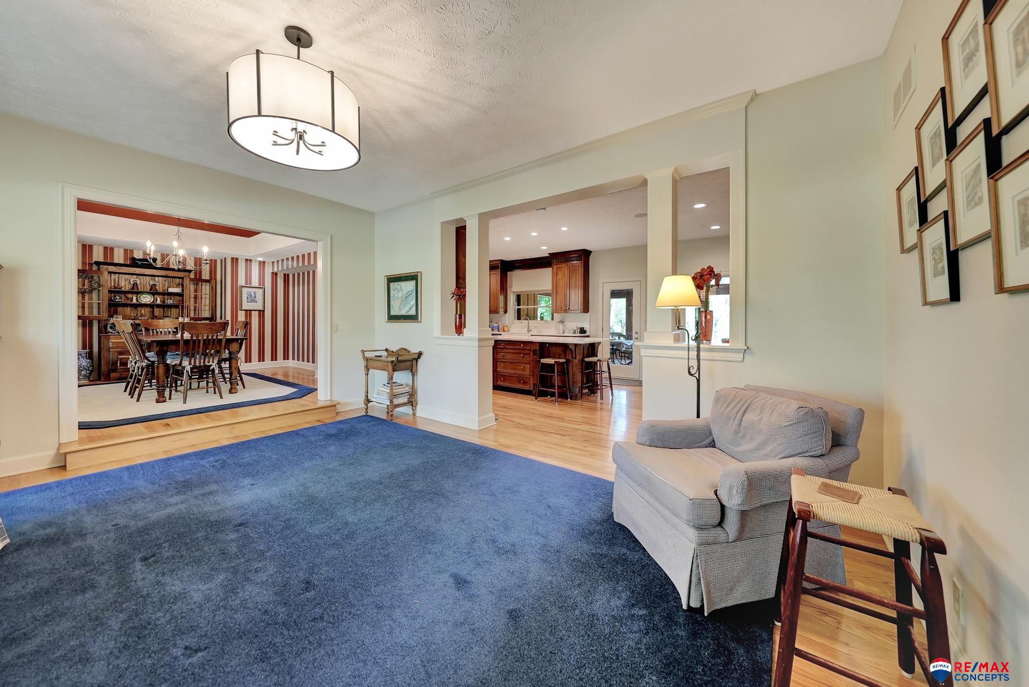 Lincoln, Nebraska, 68520, United States, 3 Bedrooms Bedrooms, ,5 BathroomsBathrooms,Residential,Active,1820460