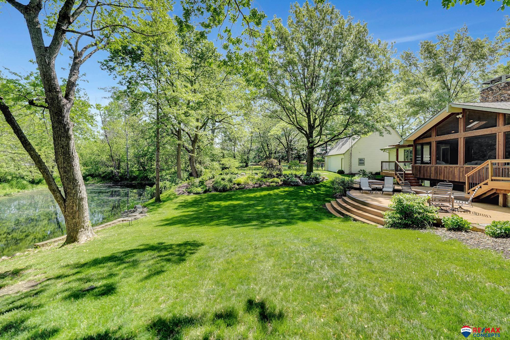 Lincoln, Nebraska, 68520, United States, 3 Bedrooms Bedrooms, ,5 BathroomsBathrooms,Residential,Active,1820460
