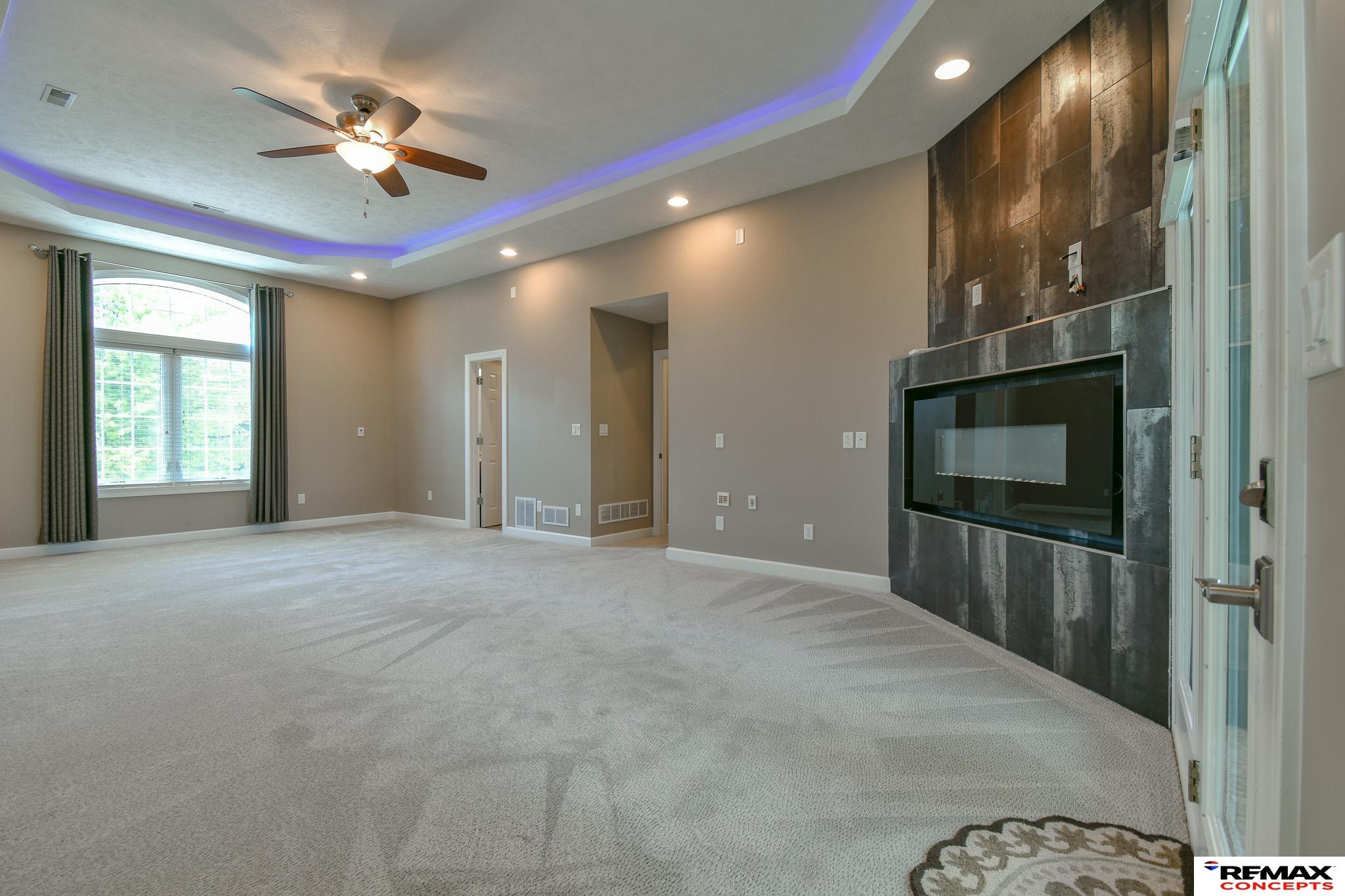 Lincoln, Nebraska, 68523, United States, 5 Bedrooms Bedrooms, ,5 BathroomsBathrooms,Residential,Active,1884993