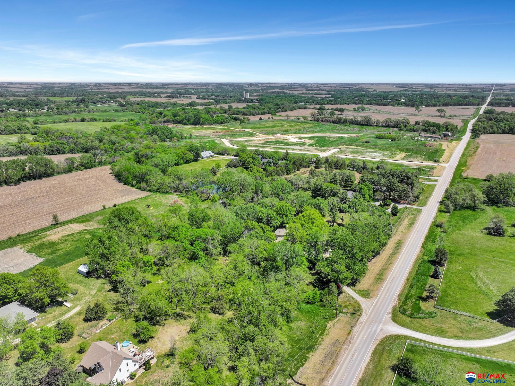 Lincoln, Nebraska, 68520, United States, 3 Bedrooms Bedrooms, ,5 BathroomsBathrooms,Residential,Active,1820460