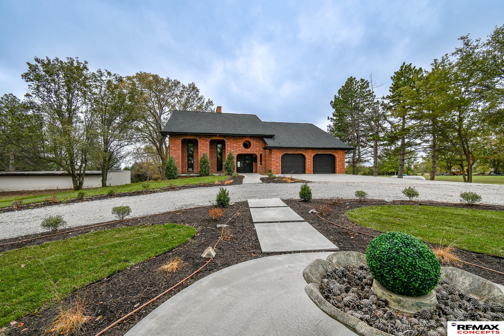 Denton, Nebraska, 68339, United States, 4 Bedrooms Bedrooms, ,5 BathroomsBathrooms,Residential,Active,1993967