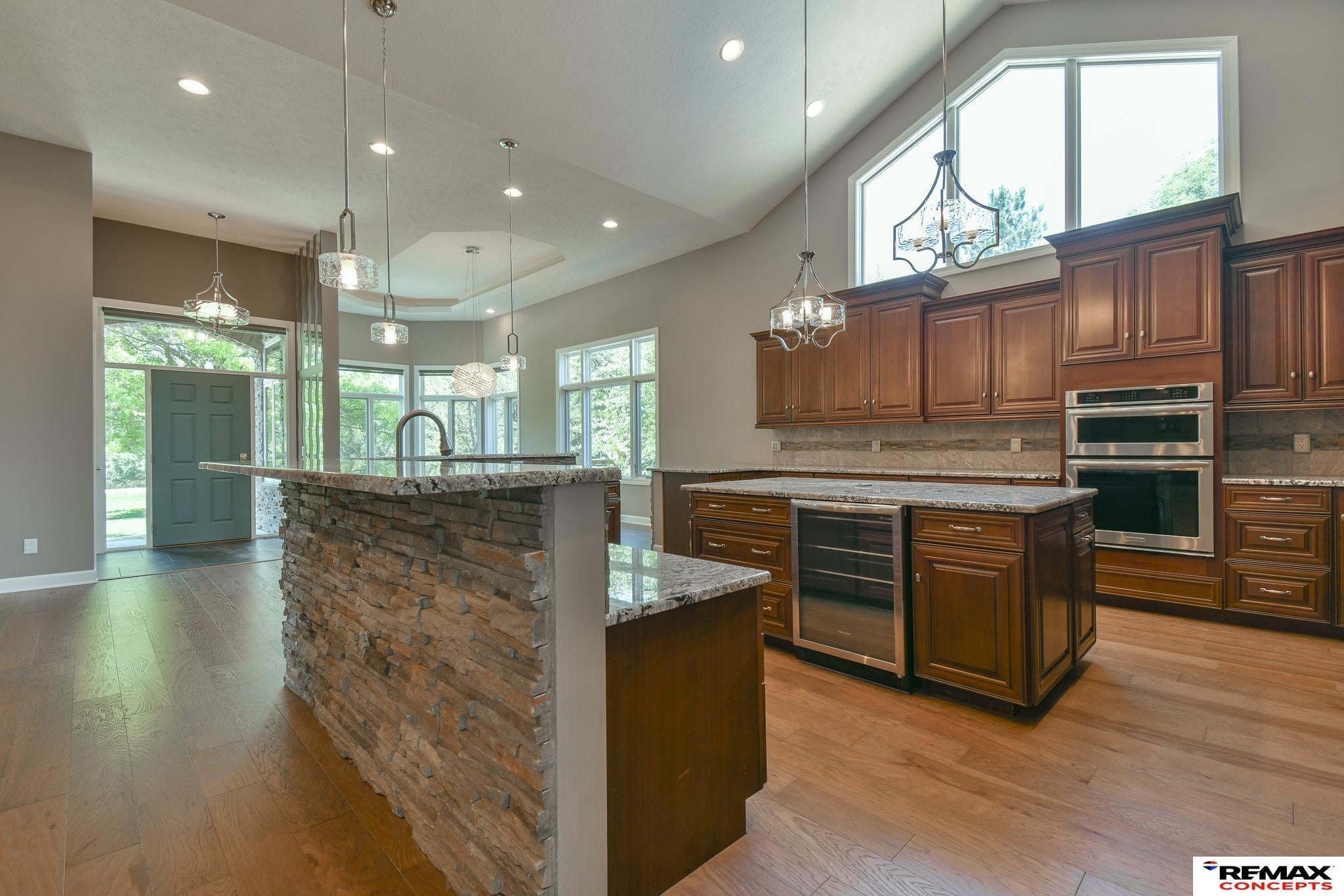 Lincoln, Nebraska, 68523, United States, 5 Bedrooms Bedrooms, ,5 BathroomsBathrooms,Residential,Active,1884993