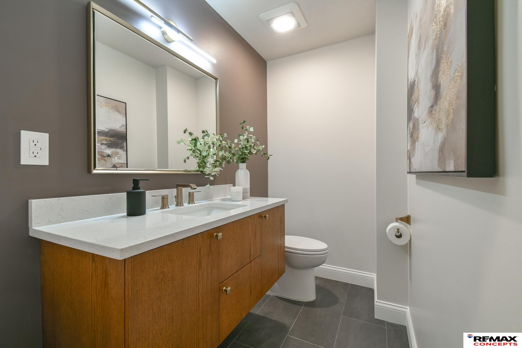 Denton, Nebraska, 68339, United States, 4 Bedrooms Bedrooms, ,5 BathroomsBathrooms,Residential,Active,1993967