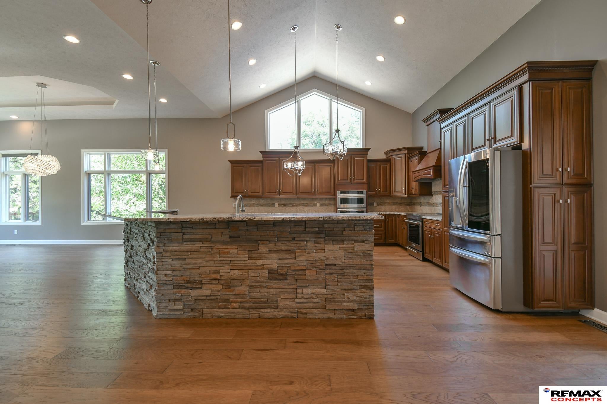 Lincoln, Nebraska, 68523, United States, 5 Bedrooms Bedrooms, ,5 BathroomsBathrooms,Residential,Active,1884993