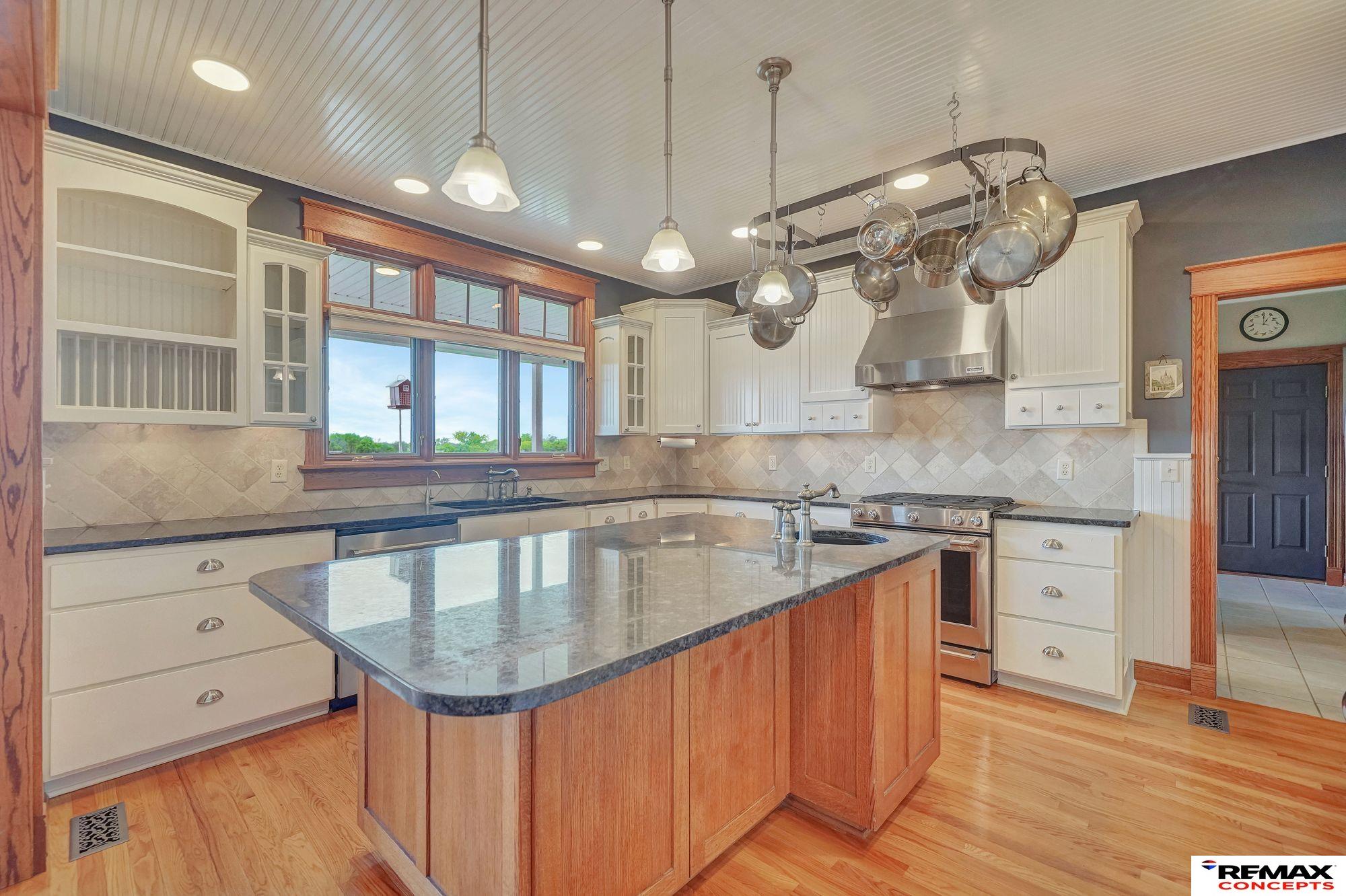 Roca, Nebraska, 68430, United States, 7 Bedrooms Bedrooms, ,4 BathroomsBathrooms,Residential,Active,1954025