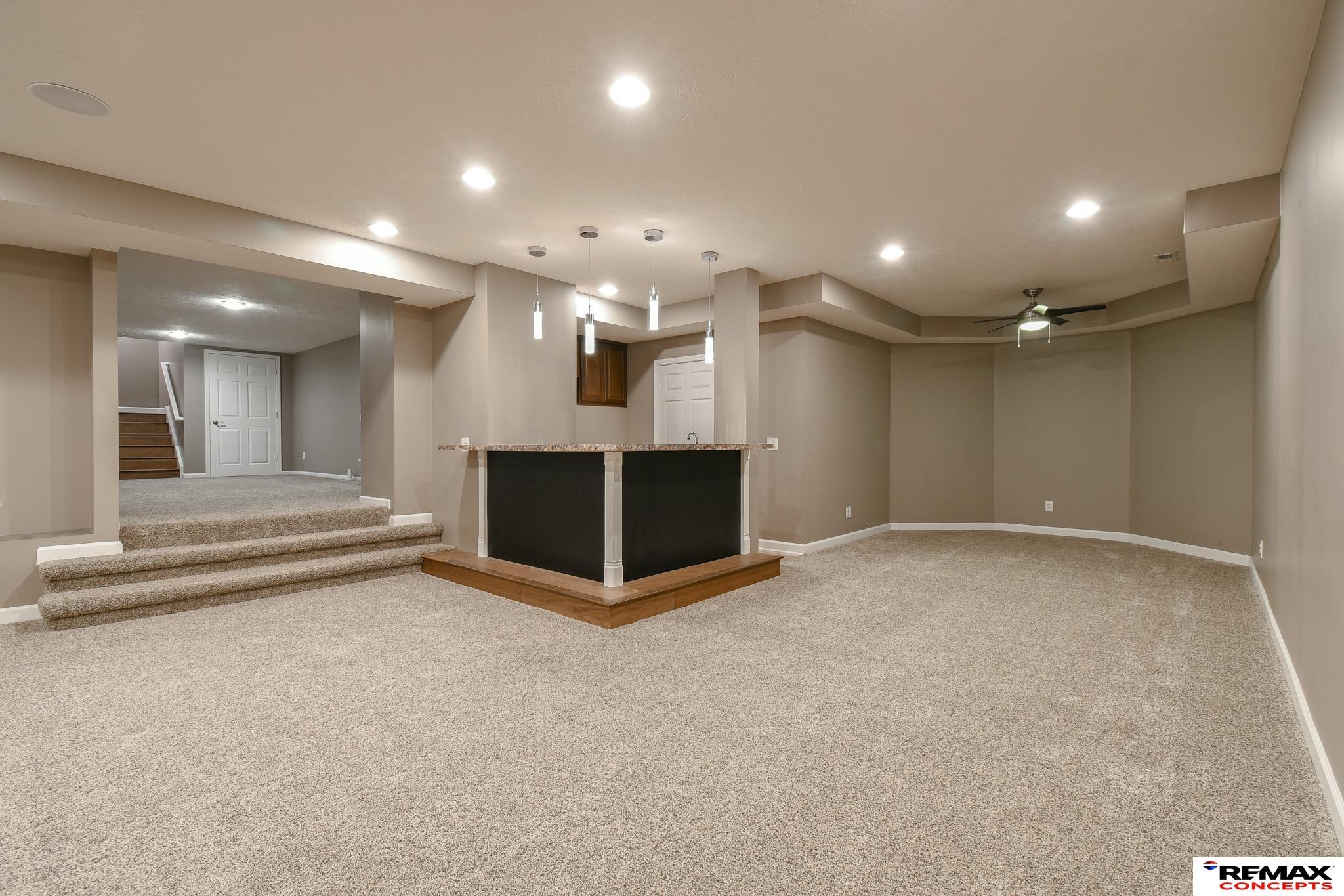 Lincoln, Nebraska, 68523, United States, 5 Bedrooms Bedrooms, ,5 BathroomsBathrooms,Residential,Active,1884993